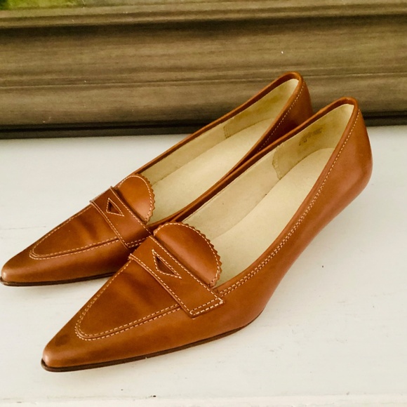 Vintage Joan & David Kitten Heels Circa Point Toe Pumps Brown Leather Size 6.5 - Picture 2 of 15